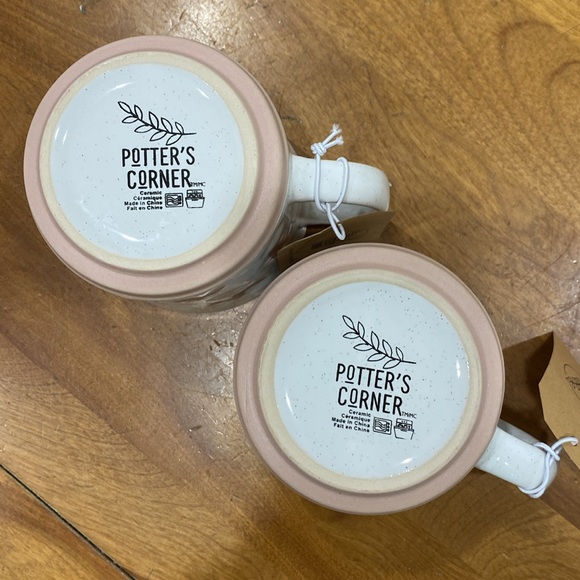 COPY - NWT.  Set off 2, Potter’s Corner, 16oz., ceramic mugs. - Picture 9 of 10